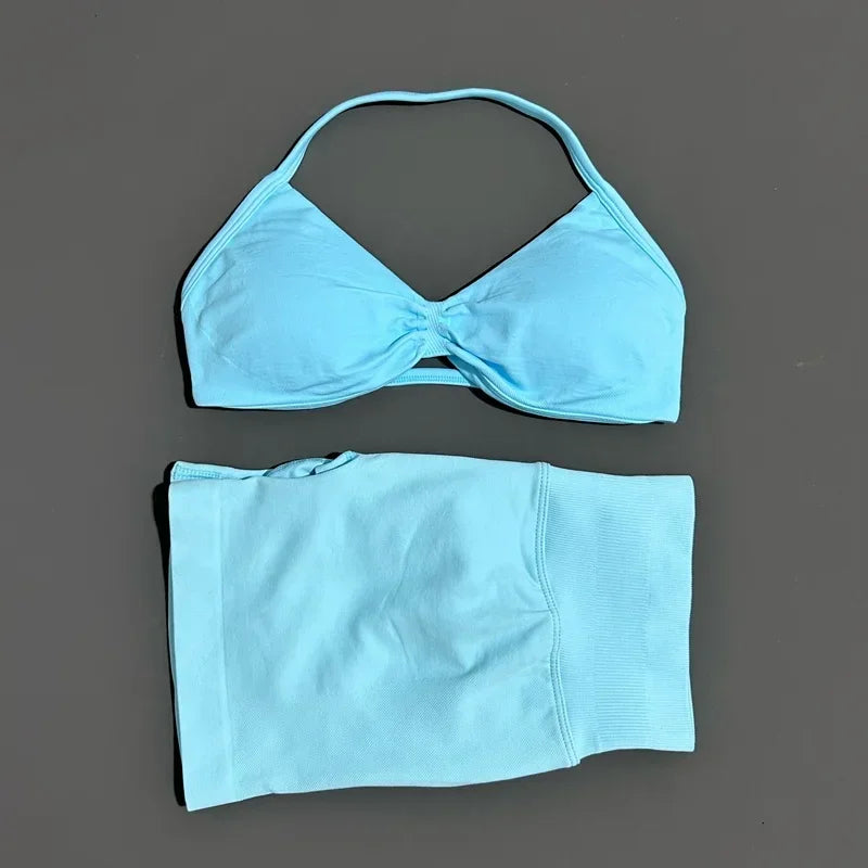 Seamless Yoga Bra And Scrunch Shorts Workout Set For Women