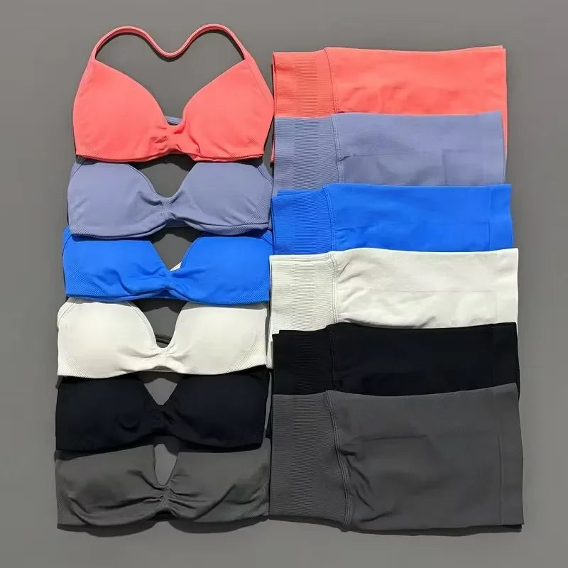 Seamless Yoga Bra And Scrunch Shorts Workout Set For Women