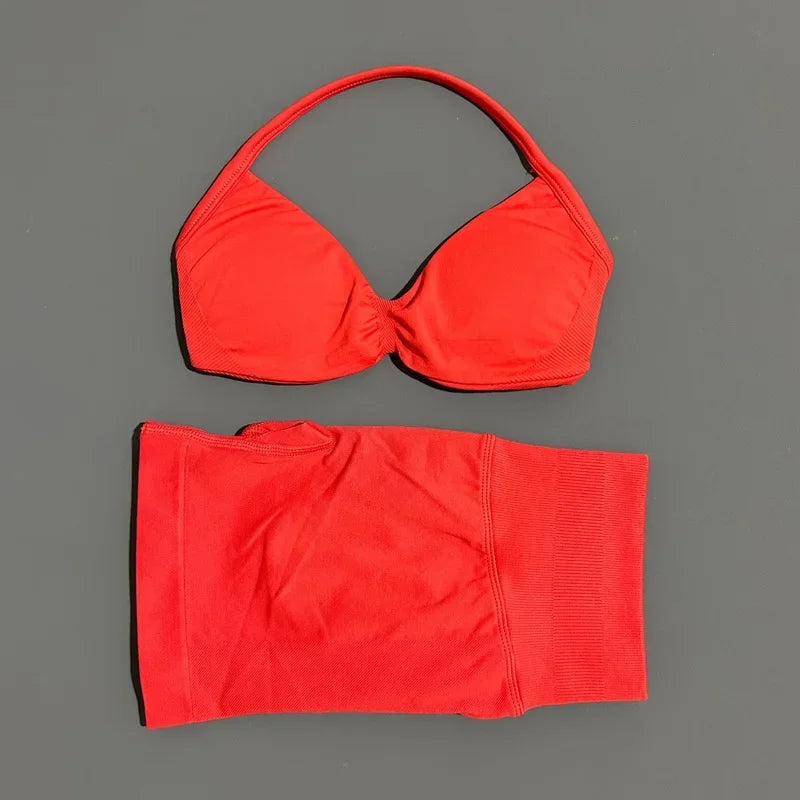Seamless Yoga Bra And Scrunch Shorts Workout Set For Women