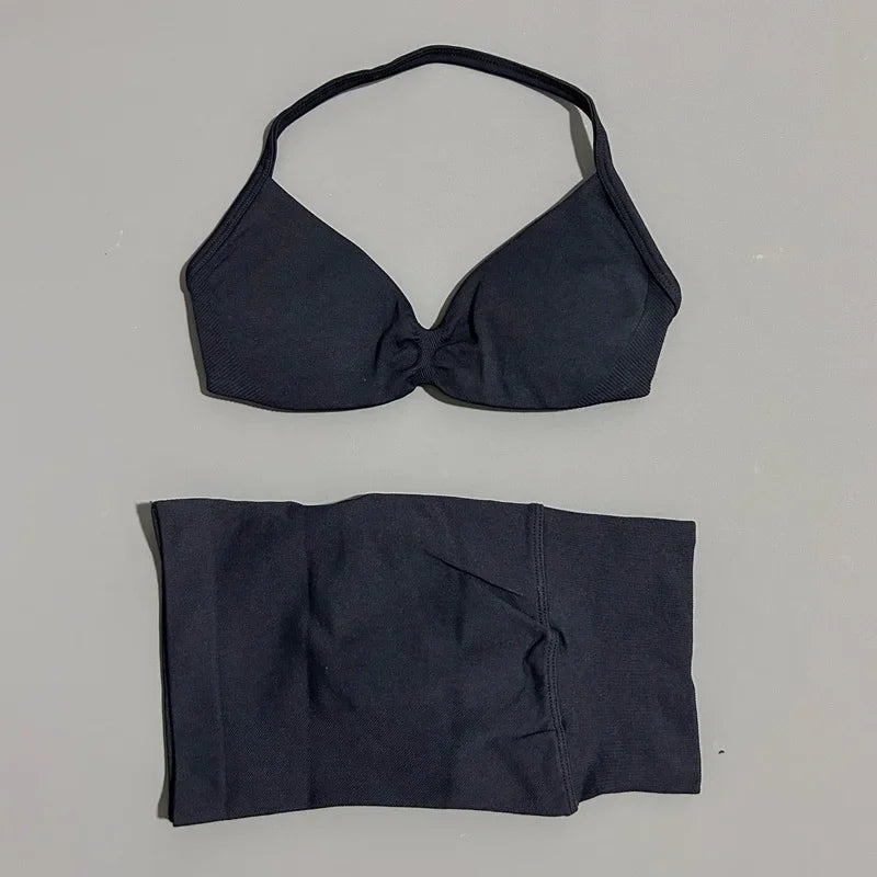 Seamless Yoga Bra And Scrunch Shorts Workout Set For Women