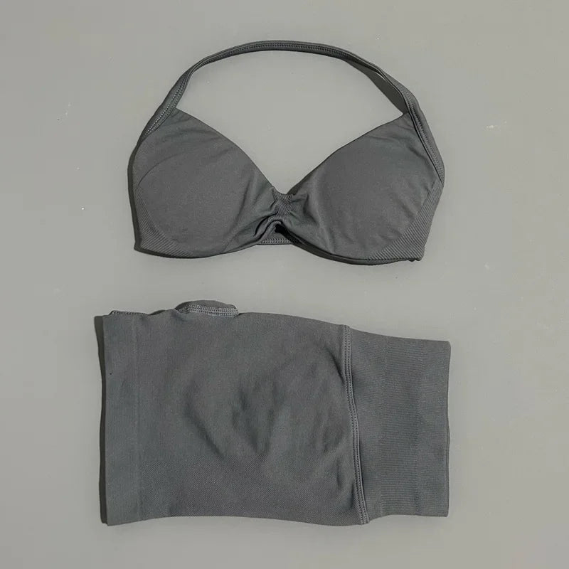 Seamless Yoga Bra And Scrunch Shorts Workout Set For Women