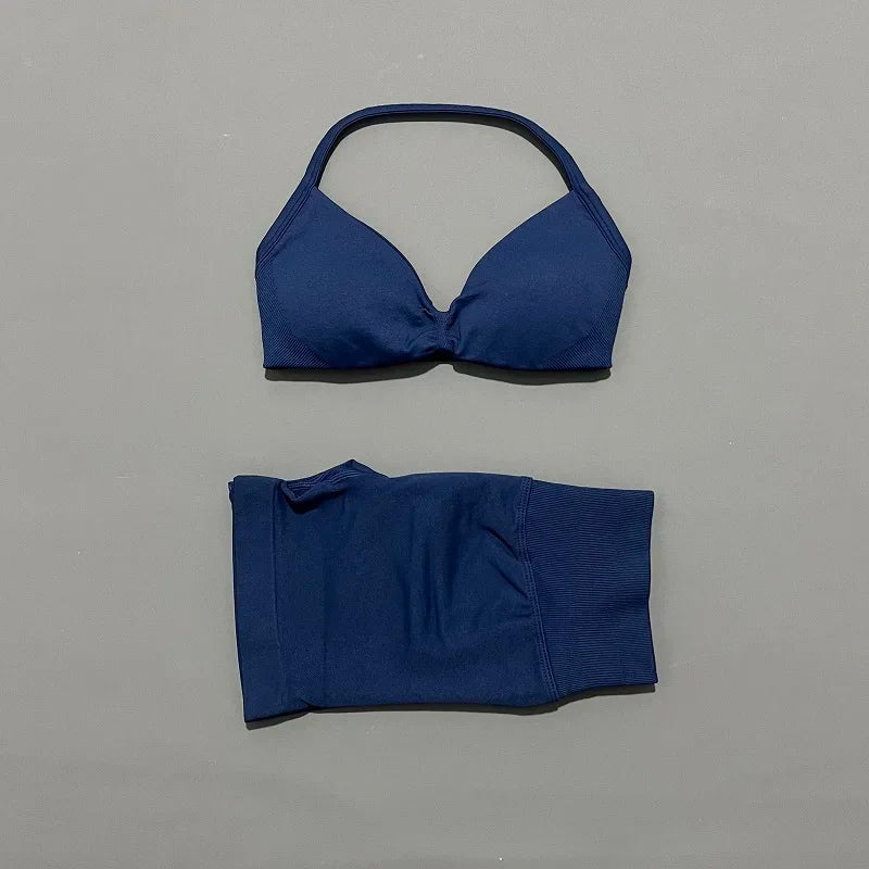 Seamless Yoga Bra And Scrunch Shorts Workout Set For Women