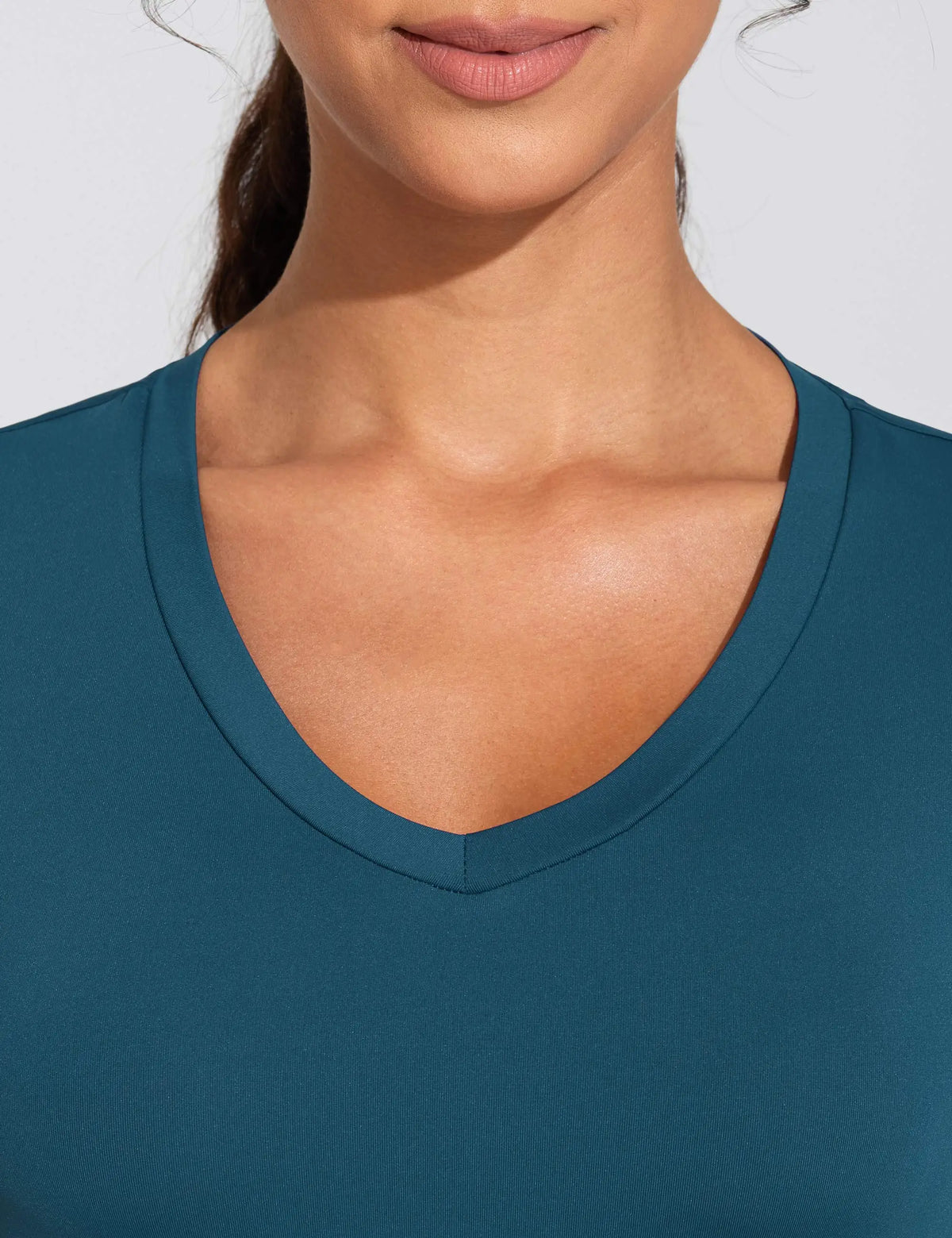 THE GYM PEOPLE Women's V-Neck Crop Workout Yoga Tee