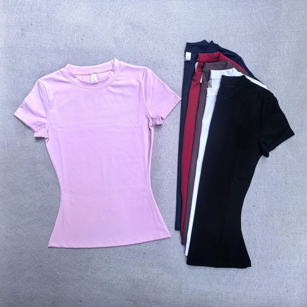 Women's Seamless Short Sleeve Yoga Crop Top for Gym Workouts