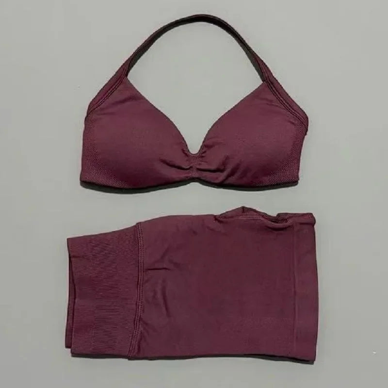 Seamless Yoga Bra And Scrunch Shorts Workout Set For Women